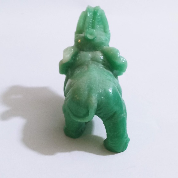 Vtg Jade Green Lucky Elephant Trunk Up Repaired Back Leg (9b) - Picture 4 of 5